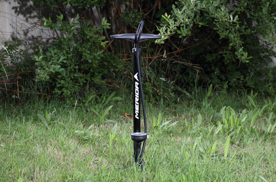 Merida hot sale floor pump